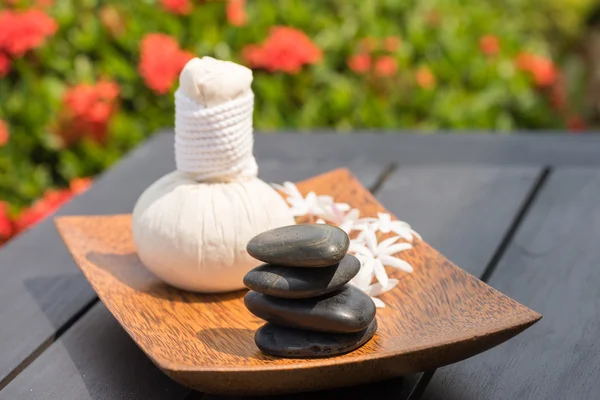 Outdoor Herbal Spa Massage — Stock Photo, Image