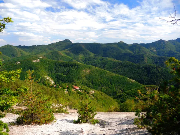 Belintash Rock dans la montagne Rhodope — Photo