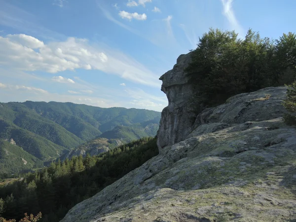 Repère naturel Belintash dans la montagne Rhodope — Photo