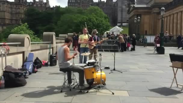 Edinburgh Schotland 2019 Street Muzikanten Maken Zich Klaar Treden Scottish — Stockvideo