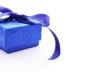 mavi hediye kutusu