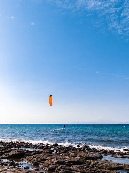 Kiteboarding Sea Waves Blue Sky Background Kitesurfing Cyprus — Stock Photo, Image