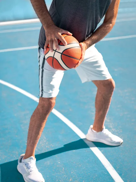Close Image Hands Adult Basketball Player Holding Sport Ball Waist — Stock Photo, Image