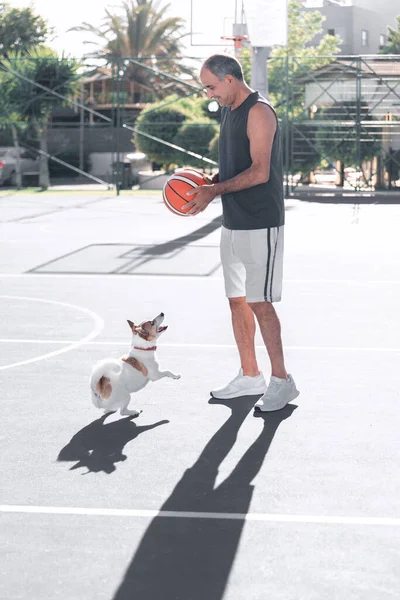 Portrait Adult Senior Man Playing Basketball Cute Dog Jack Russel — Stok Foto