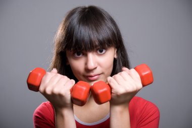 Dambılı genç bayan.