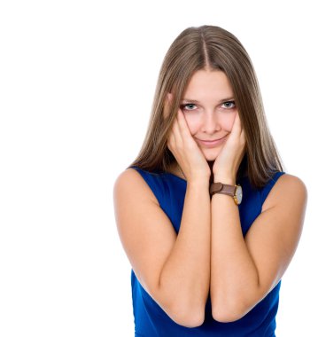 Ellerini yanaklarına karşı olan kız