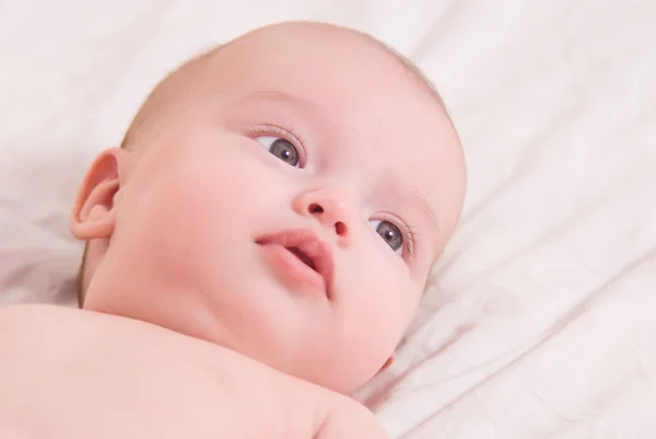 Retrato de close-up de um bebê — Fotografia de Stock