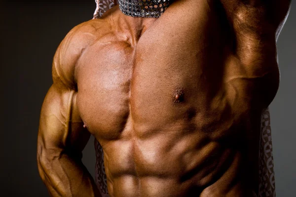 Kaslı erkek torso — Stok fotoğraf