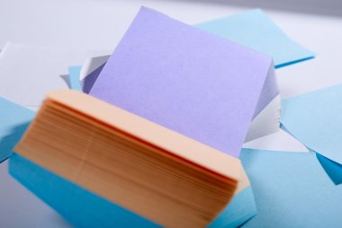 renkli yapışkan not. Kağıt kayıtları