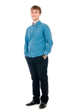 mutlu gülümseyen genç adam tam uzunlukta izole ayakta