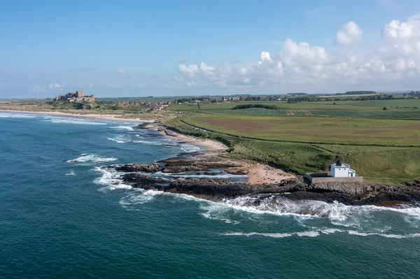 Bamburgh Castle Village Lighthouse Harkness Rocks Elevated View — Foto Stock