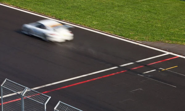 geçerken Finnish hat