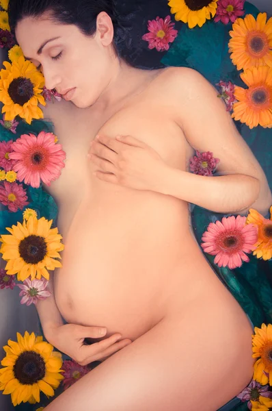 Underwater Pregnant — Stock Photo, Image