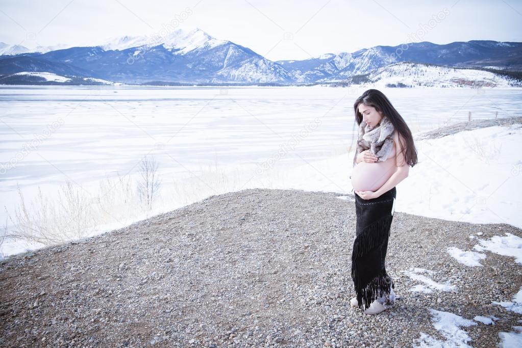 Pregnant Snow — Stock Photo © CHRTKD 38012513