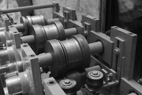 Lathe Machinery Fémtengelyeinek Közelsége Vintage Ipari Gépek Egy Régi Gyárban — Stock Fotó
