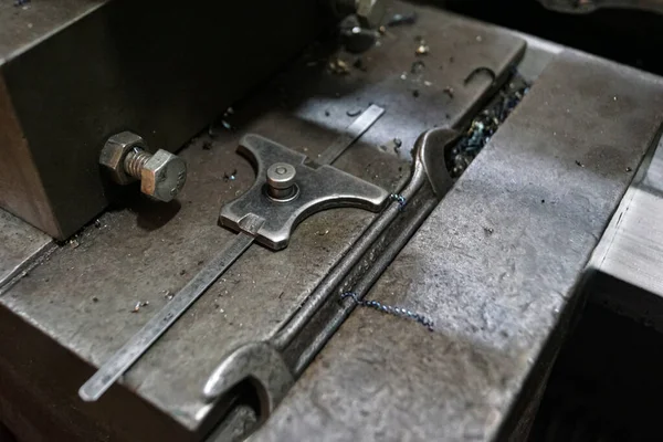 Closeup Measuring Special Equipment Old Lathe Machinery Vintage Industrial Machinery — Fotografia de Stock