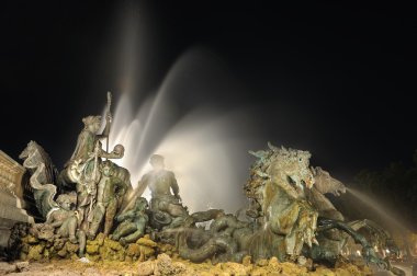 Bordeaux iki çeşme