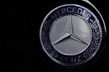 Mercedes logosu