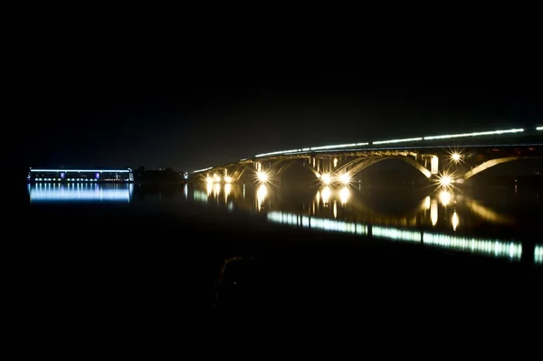 Kiev bridge night — Stock Photo, Image