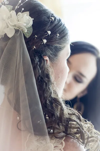 Slim beautiful woman wearing luxurious wedding dress. Bride — Stock Photo, Image