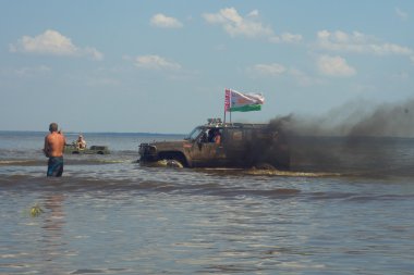 26 Temmuz tolokun. Kiev region, ukraine.9 sakin-road-ücretsiz-fest 2014.offroad ücretsiz fest - otomotiv, aşırı parlak ve eşsiz olay Dünya Avrupa.