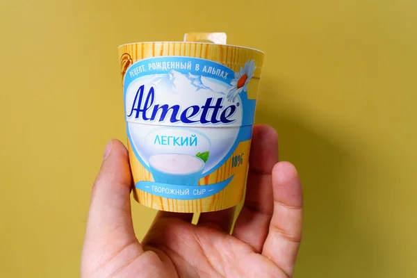 Tyumen Russia October 2021 Almette Cream Cheese Lehký Sýr Kopírovat — Stock fotografie