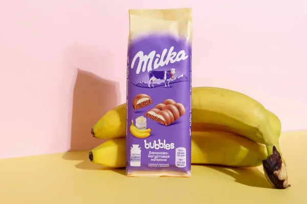 Tyumen Russia August 2021 Milka Čokoláda Banánem Milka Švýcarská Značka — Stock fotografie