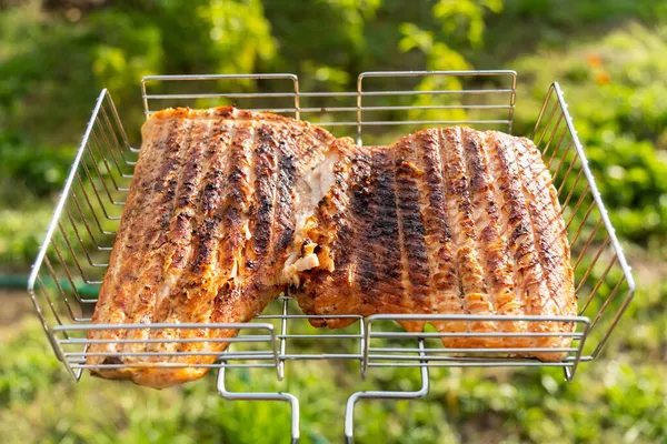 Lachs Oder Forellenfilet Auf Dem Grill Meeresfrüchte Steak Filet Braten — Stockfoto