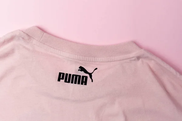 Tyumen Rússia Dezembro 2021 Logotipo Marca Fabricante Roupas Esportivas Puma — Fotografia de Stock