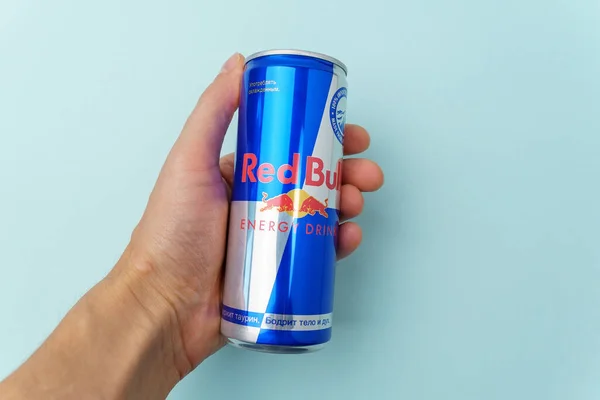 Tyumen Oroszország December 2021 Red Bull Logó Világ Legnépszerűbb Energiaitala — Stock Fotó