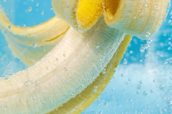 Bananenfruit Close Water Onder Water Rijp Sappige Fruitmacro Heerlijke Rijpe — Stockfoto