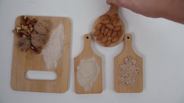 Farina di noci alternativa. Varie keto paleo glutine, senza cereali. Mandorle, noci, farina di anacardi. — Video Stock