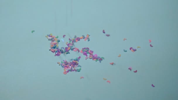 Микроскопические Кусочки Твердого Пластика Предназначенные Дальнейшей Переработки Глобальное Загрязнение Океана — стоковое видео
