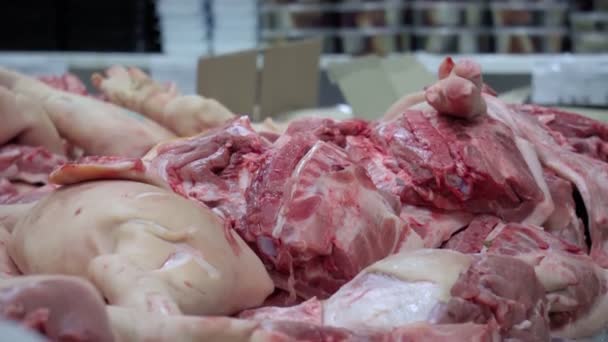 本地市场上的大量肉类 高胆固醇和饱和脂肪风险 — 图库视频影像