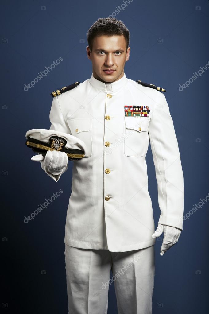 Uniforme de marinero fotos de stock, imágenes de Uniforme de marinero sin  royalties | Depositphotos