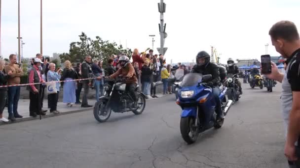 Vladivostok Ρωσία Νοεμβρίου 2021 Φεστιβάλ Μοτοσικλετών Στην Κεντρική Πλατεία Για — Αρχείο Βίντεο