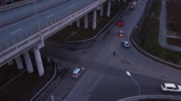 Artem Rosja Listopada 2021 Widok Góry Wieczorem Droga Motorowa Okolica — Wideo stockowe