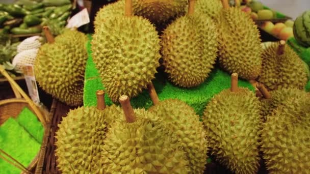 Buah Durian Untuk Dijual Kepada Pelanggan Keranjang Durian Raja Vietnam — Stok Video