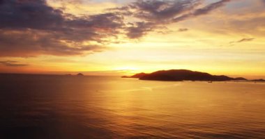 4K Time lapse of Majestic sunset or sunrise landscape Amazing light of nature cloudscape sky and Clouds moving away rolling colorful dark sunset clouds Footage timelapse.Nature environment background.