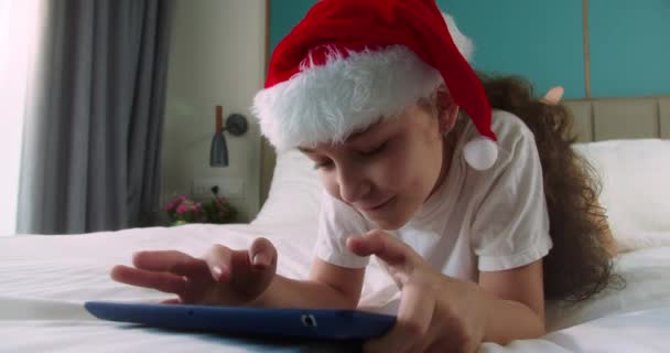 Kind Met Digitale Tablet Kid Droom Online Video Games Met — Stockvideo