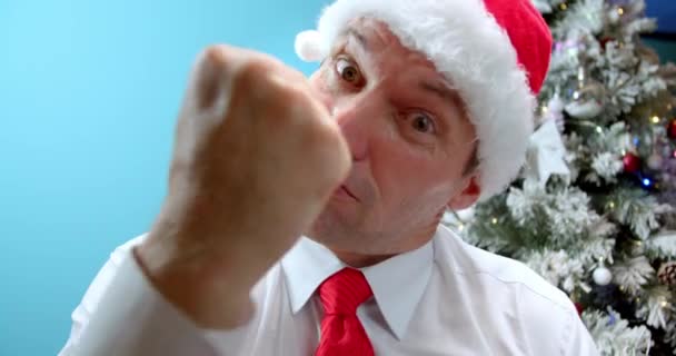 Portrait Papa Sérieux Moyen Age Dans Chapeau Noël Père Noël — Video