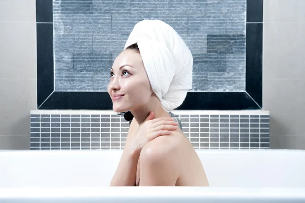 Attractive Mixed Female Taking a bath — Stock Photo, Image