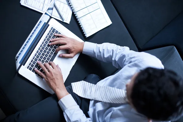 Asian business man working with laptop — Stock Photo, Image