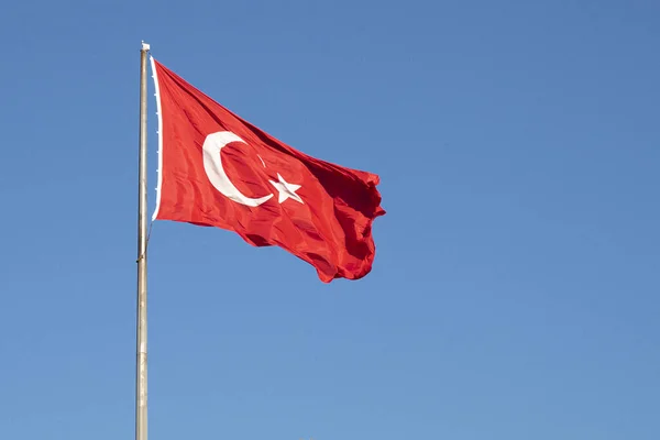 Stanbul Mavi Gökyüzüne Bayrak Sallayan Türk Bayrağı Veya Bayrağı Metin — Stok fotoğraf