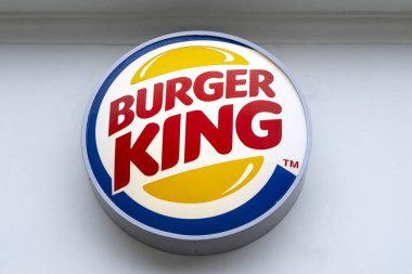 20 Ocak 'ta Budapeşte' nin ana girişinin yanında Burger King restoranının dış cephesi imzalandı. 2022 Macaristan