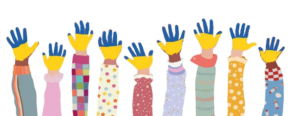 Ομάδα Υψωμένα Χέρια Των Παιδιών Που Έχουν Τις Παλάμες Τους — Διανυσματικό Αρχείο