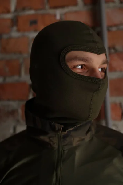 Żołnierz Masce Oczy Mężczyzny Wojsko Wojsko Ukrainy Amunicja Odzież Taktyczna — Zdjęcie stockowe