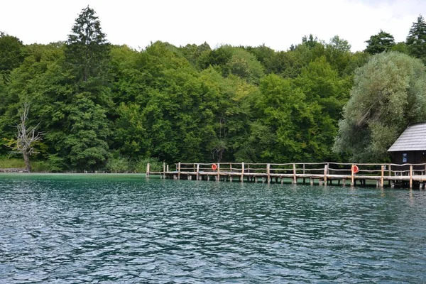 プリトヴィツェ湖の素晴らしい風景 — ストック写真
