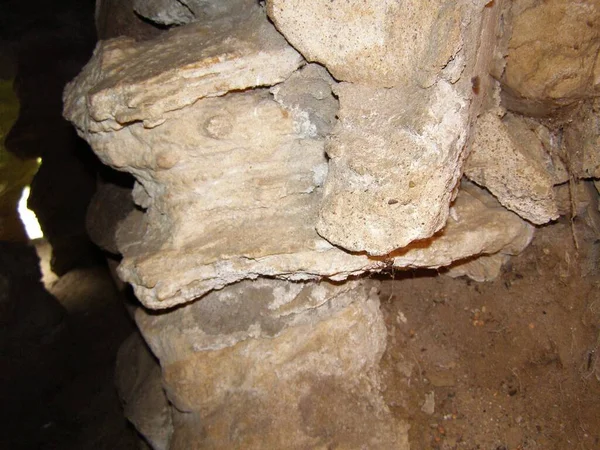 Mechowskie Groty - Mechow 'da bir mağara