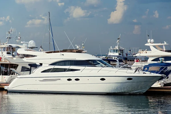 Luxury Motor Yacht — Stock Photo, Image